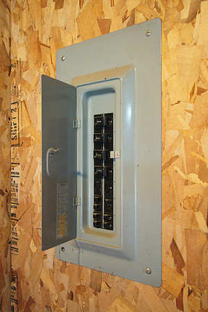 17-8769-garage_1200