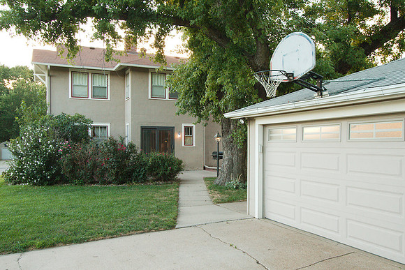 19-8783-garage_1200