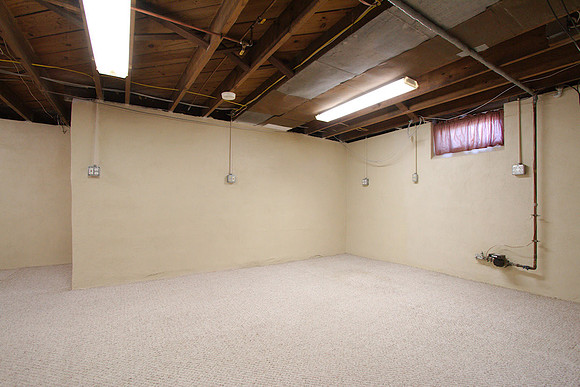 61-8736-basement_1200