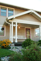 03-8598-front_1200
